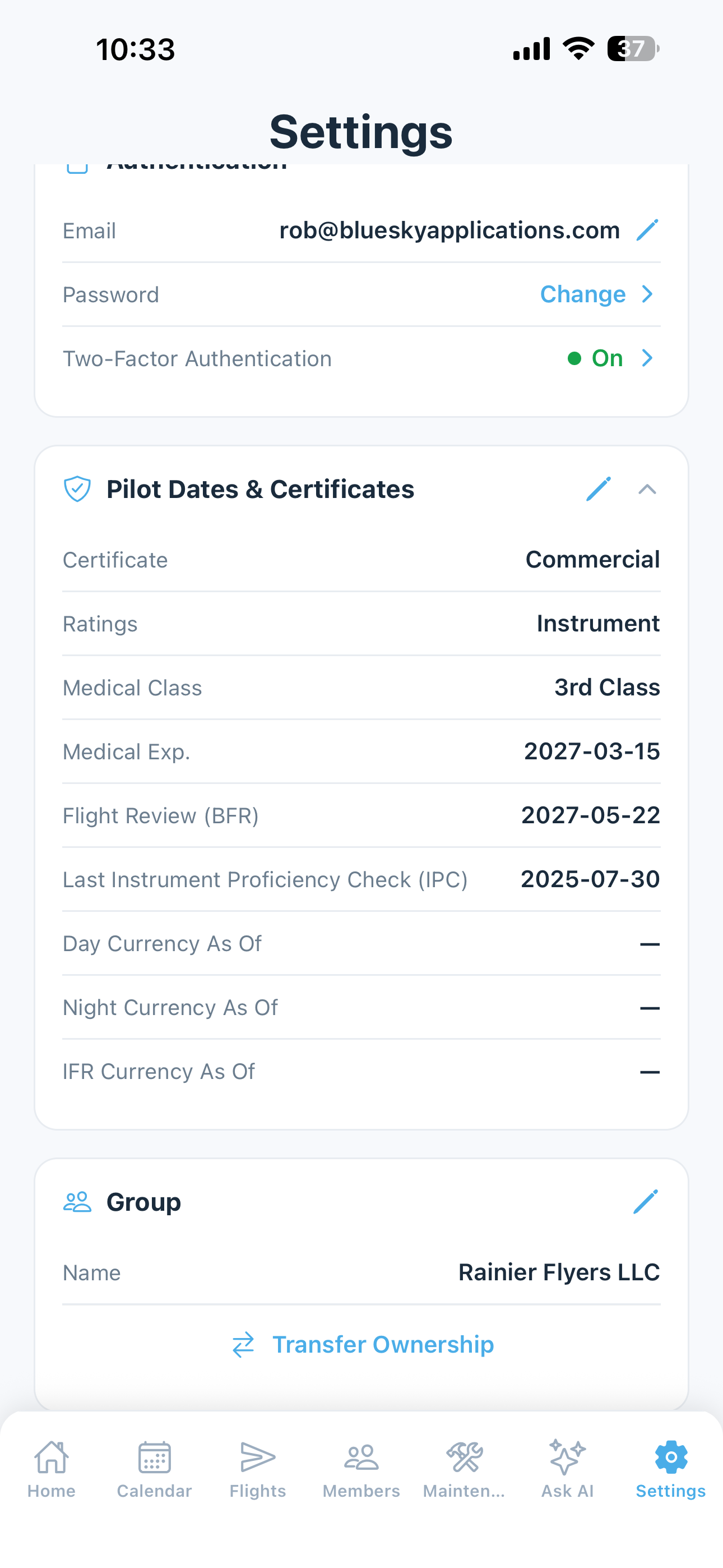 Pilot certificates section showing certificate type, ratings, medical class, and expiration dates